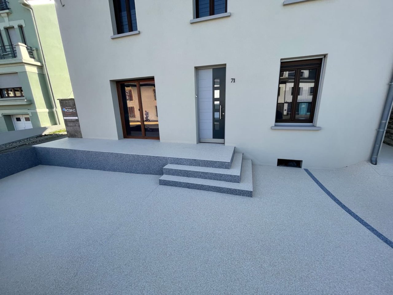 Terrasse, escalier et murets en résine de marbre à Seremange-Erzange (57)
